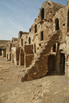 Tunisia-Gorfas di Ksar Morra