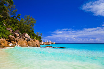 Fototapeta na wymiar Tropical beach at island Praslin, Seychelles