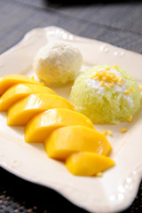 Sticky Rice with Mango