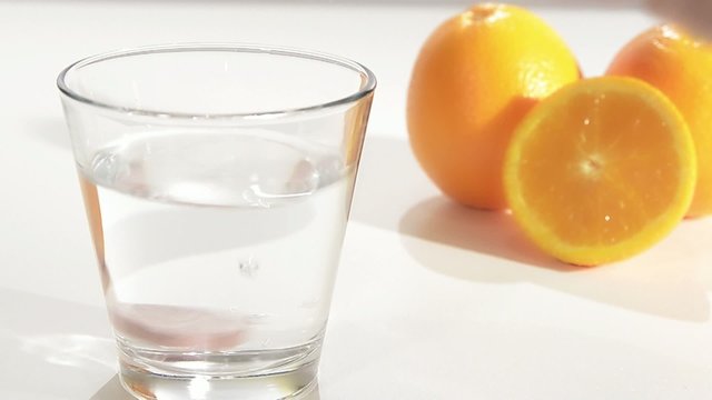 vitamina c naturale e di sintesi