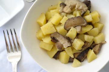 Delicious Asian style potatoes
