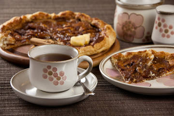 Lovely breakfast tea and apple pie