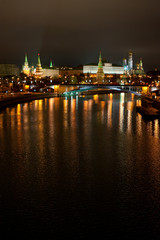Obraz premium View of the Kremlin from Moscow River bridge