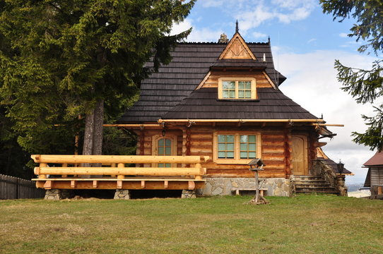 Chata góralska drewniana