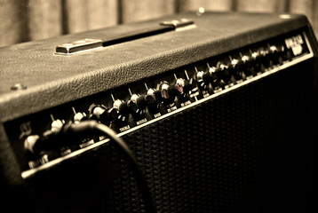 guitar amplifier