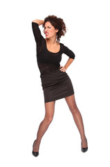 Fototapeta premium Frau mit Locken posiert