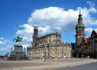 Monument to King John, Church and Dresden Castle