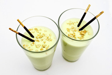 Avocado milkshake