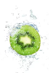 Abwaschbare Fototapete Spritzendes Wasser Kiwi-Spritzer