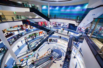 Modern shopping mall interior - obrazy, fototapety, plakaty