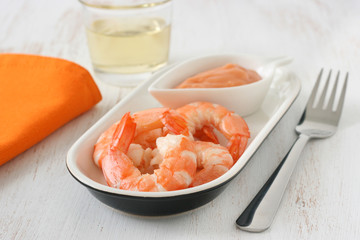 boiled shrimps with sauce
