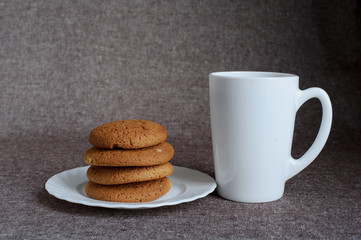 Oatmeal cookies and tea