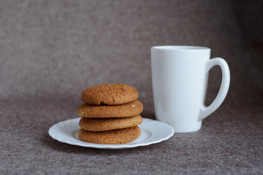 Oatmeal cookies and tea