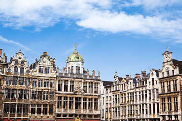 Fototapeta na wymiar Guildhouses na Grand Place w Brukseli Belgię