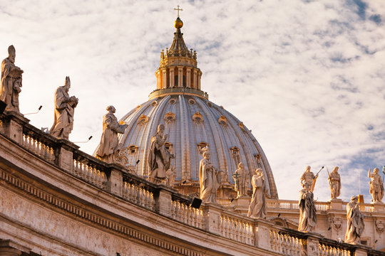 Fototapeta Colonnato del Bernini e Basilica di San Pietro Roma