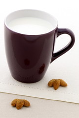 delicious almonds milk