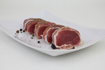Schweinemedaillons im Speckmantel