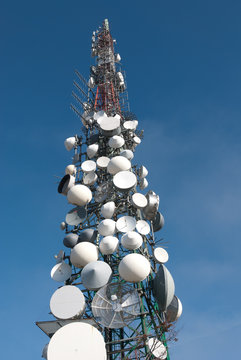 antenna per le telecomunicazioni sui monti di Genova