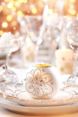 Fototapeta na wymiar Luxury table setting for Christmas