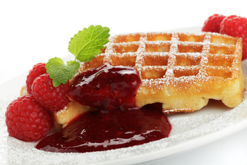 Waffeln mit Himbeeren