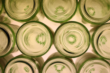 Beleuchtete Weinflaschen