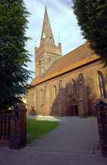 wejście do gotyckiego kościóła