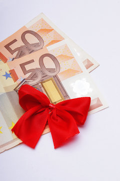 50 euro schein mit roter schleife