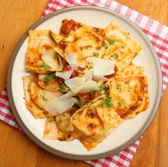 Ravioli in Tomato Sauce