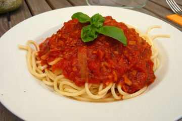 Spaghettti  mit Tomatensoße