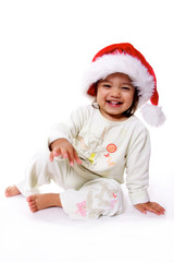 adorable petite fille attends le père noël