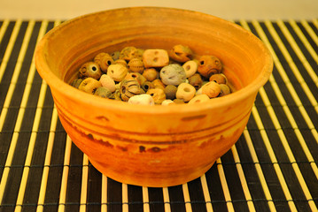 ceramic elements in the plate