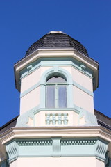 Dachwohnung mit Erker in Senftenberg