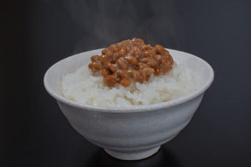 炊きたて納豆御飯