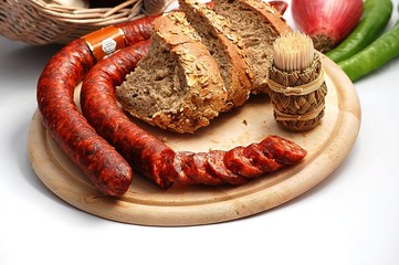 Traditional Romanian sausage with some of its ingredients!