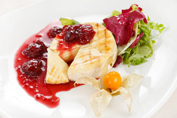Camembert with cherry sauce