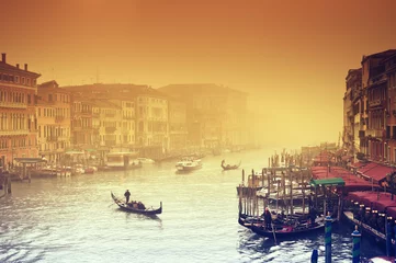 Fototapeten Grand Canal at a foggy evening. Venice - Italy © fazon