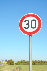 Höchstgeschwindigkeit ''30''