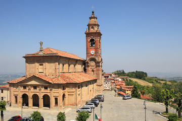 Fototapeta na wymiar View on church in Diano D'Alba, Italy.