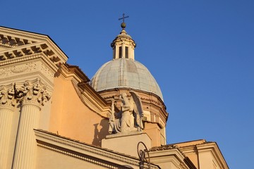 Fototapeta na wymiar Rzym - kościół św Rocco ministrancka Augusteo view Pacis