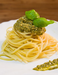 Spaghetti with pesto.