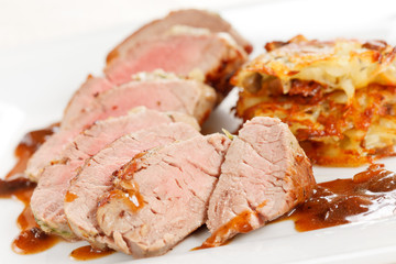 meat with vegetable pancakes