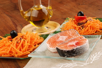 PRIMO PIANO DI SALMONE E CAROTA