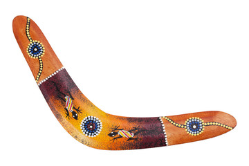 Wooden boomerang pattern decorated with lizards - obrazy, fototapety, plakaty