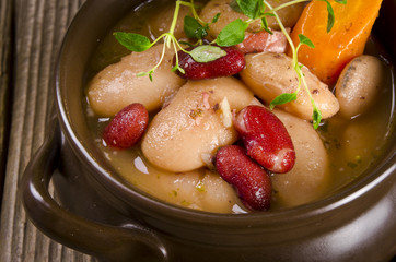 Bohnensuppe
