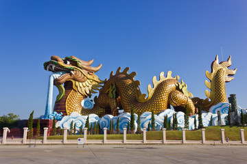 The dragon statue.