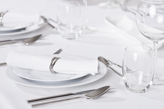 Gedeckter Tisch, table ready laid