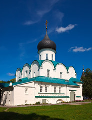 Fototapeta na wymiar Trinity Cathedral in Monastery, Aleksandrov
