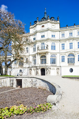 Fototapeta na wymiar Ploskovice Palace, Czech Republic