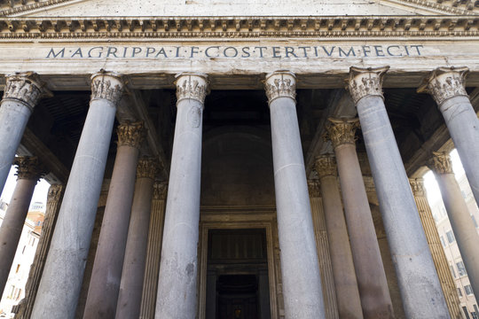 Pantheon, Roma