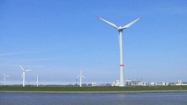 Windpark in Emden, Deutschland